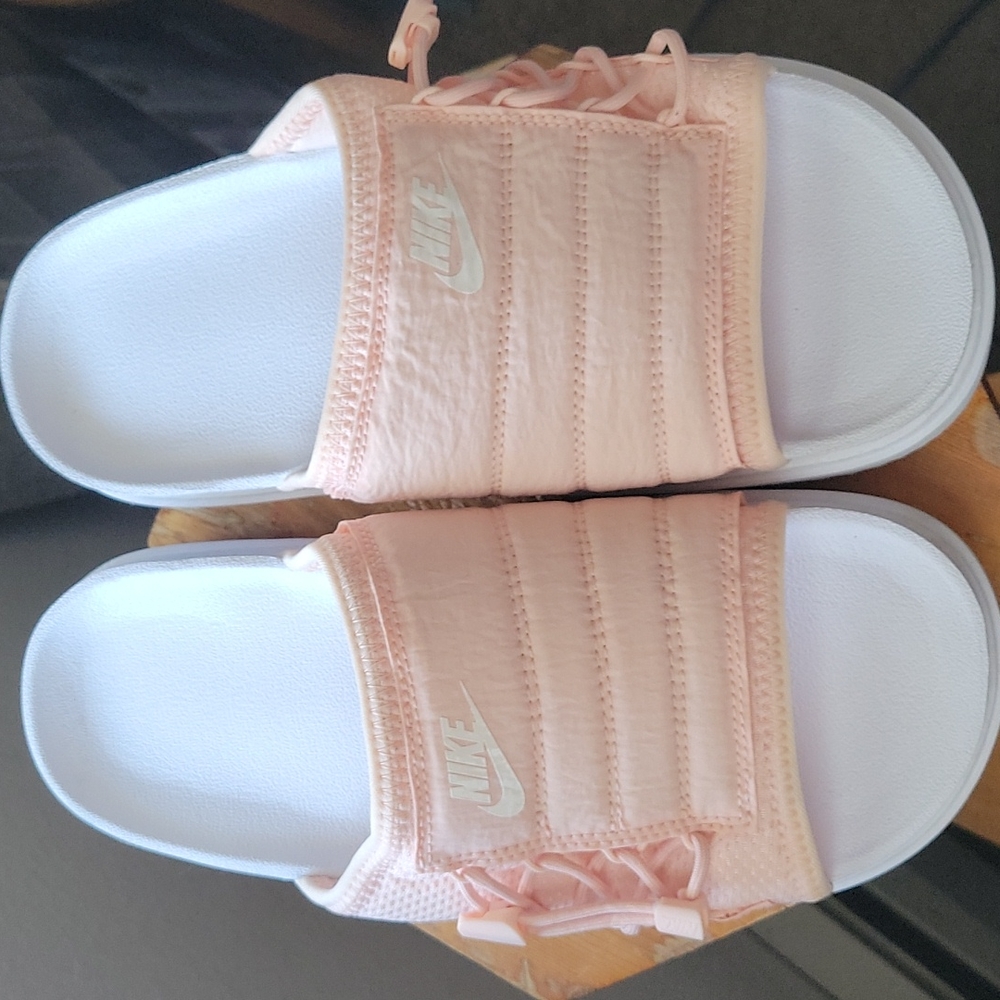 Nike Asuna slide sandles